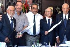 Gaziler kılıçları neden kuşandılar ?