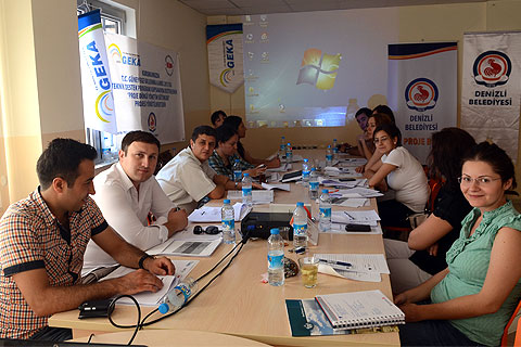 Belediye personeline proje eğitimi