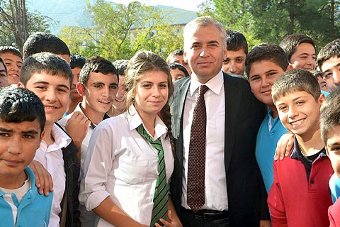 2500 öğrenciye öğrenim yardımı