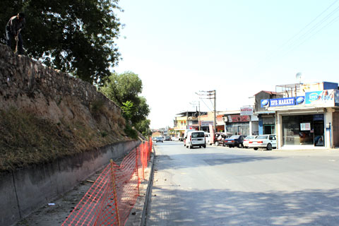 İlbade Mezarlığı’nda onarım başladı