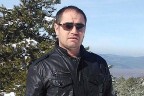 Fotoğraf çektirirken kayalıklardan düştü