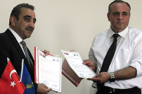 Kale Mamuşa ile kardeş oldu