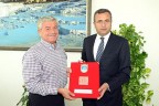 Kaynak 6. okulu yaptırıyor