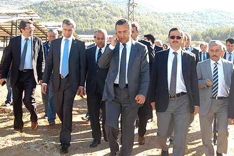 Çal ve Baklan’da hayvancılık atağı