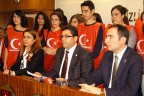 Bayrağını alan yürüyüşe gelsin!