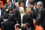 Türbanlı vekiller Meclis’te