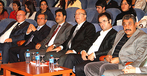 denizli-pau-ataturk-konferansi-ic