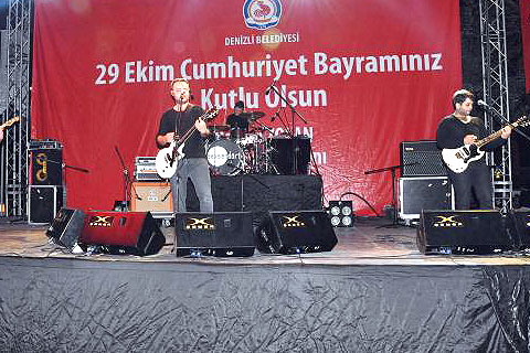 Grup Seksendört’le Cumhuriyet coşkusu