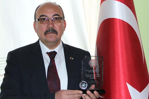 Uslu yılın yerel yöneticisi seçildi