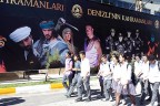 Gerçek kahramanları ile tanıştılar
