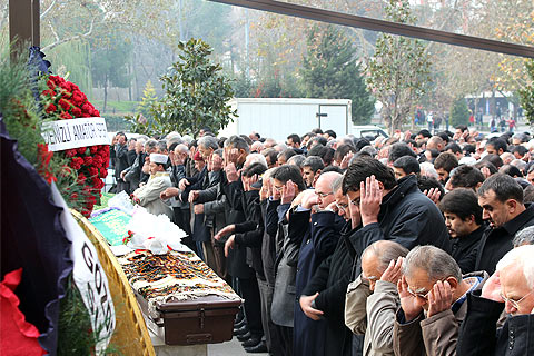 Erişkinlerin acı günü