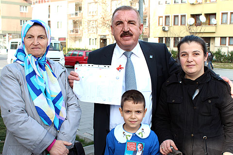 Adaşı İbrahim Vural’ın karne heyecanını paylaştı
