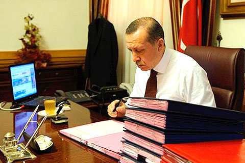 Ak Parti’nin ilçe adayları Başbakan’a sunuldu iddiası