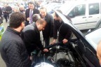 Oto pazarında arabuluculuk yaptı