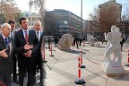 Dev heykellere Bakan’lı açılış