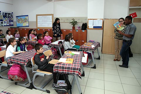 Padam öğrencileri miniklerle buluştu