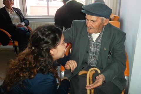 Seviye Dershanesi öğrencilerinden anlamlı ziyaret