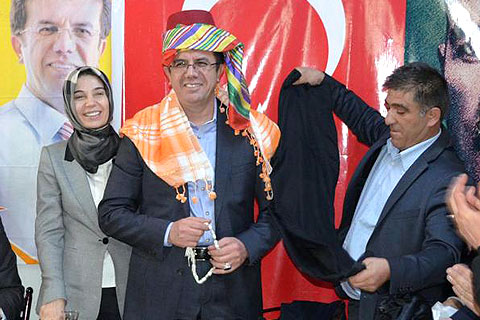 Bakan Zeybekci efe oldu