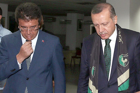 Bakan Nihat Zeybekci Uzakdoğu’da