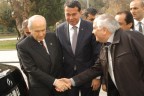 Bahçeli’yi karşılamaya giden partilileri yankesiciler çarptı