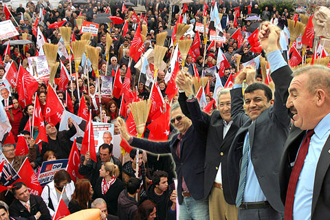 CHP “Süpür gitsin” dedi