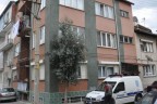 Merdivenden düşüp öldü