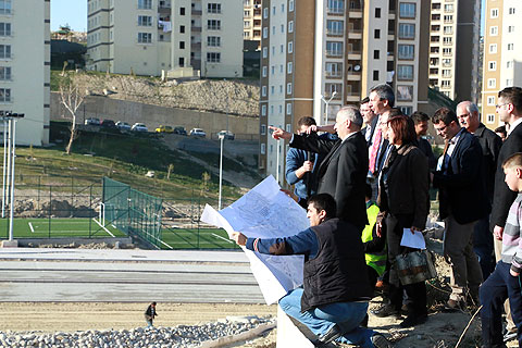 “Bunları görmemek için kör olmak lazım”