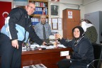 İçi para ve altın dolu poşeti sahibine ulaştırdı