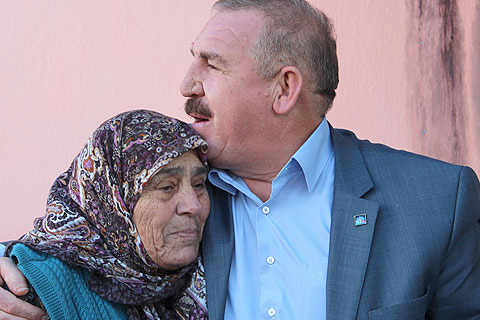 Vural’a yaşlılardan hayır duası