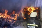 Üçgen Çarşısı’nda korkutan yangın