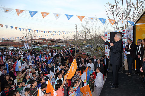Zolan’ın miting maratonu