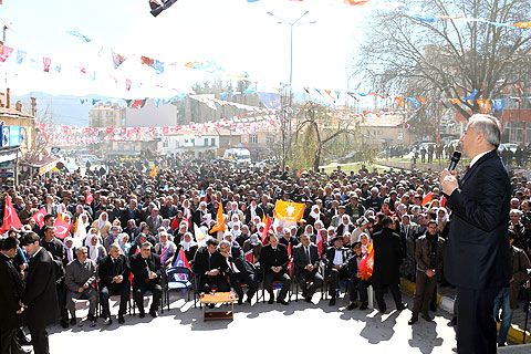 ÇAMELİ’DE GÖVDE GÖSTERİSİ
