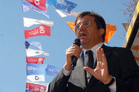 Zeybekci CHP bayrakları altında konuştu