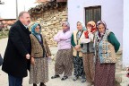 İki odalı kerpiç evde doğmuş