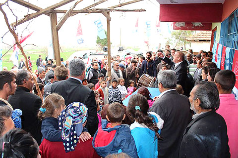Vural’a davullu zurnalı karşılama