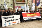 Polisin tutumunu protesto ettiler