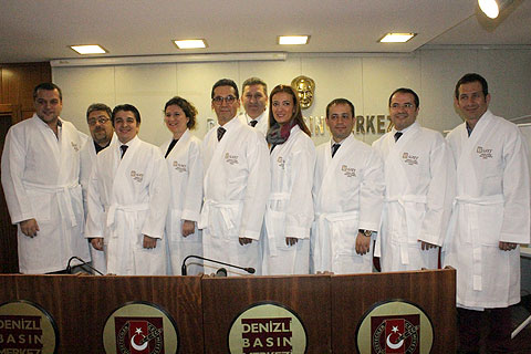 Bornoz giyip yürüyecekler