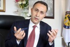 Koltuğa oturdu para derdine düştü