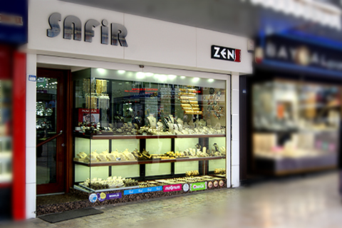 Safir Kuyumculuk’ta Anneler Günü’ne özel hediyeler