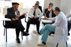 Önce muayene sonra müzik ziyafeti