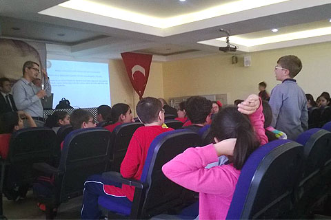 Öğrencilere güvenli internet eğitimi
