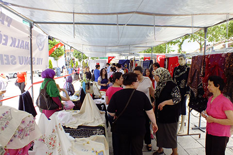 Bir yılın emeğini sergiliyorlar