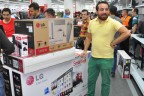 İNDİRİMLİ ÜRÜNLERE YOĞUN İLGİ