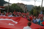 Buldan’da bayrağa saygı yürüyüşü
