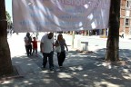 Barikat mı afiş mi?