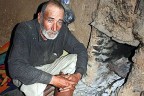 15 yıldır insanlardan uzak yaşıyor
