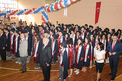 Okullarda mezuniyet heyecanı