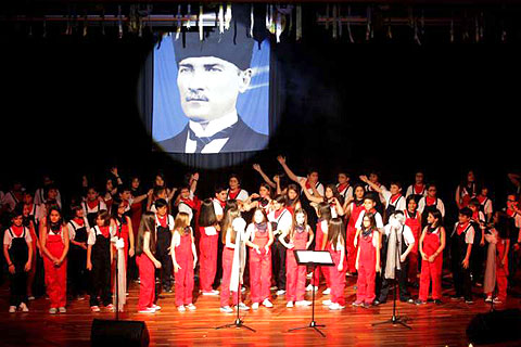 PEV’in gala gecesi büyüledi