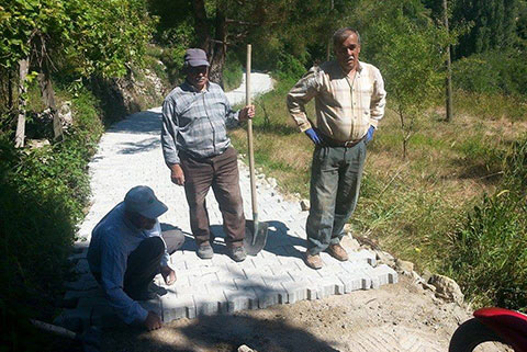 Muhtar imeceye katıldı