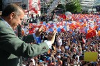 Önce miting sonra iftar